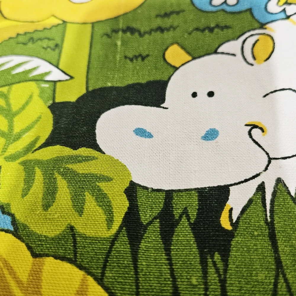 House N Home Fabric & Draperies - Vintage Jungle Theme Drapery Remnant - 1970's - Picture 10 of 10